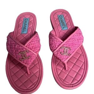 CHANEL 2023 Pink Tweed Slide Sandals Flip Flops $1250